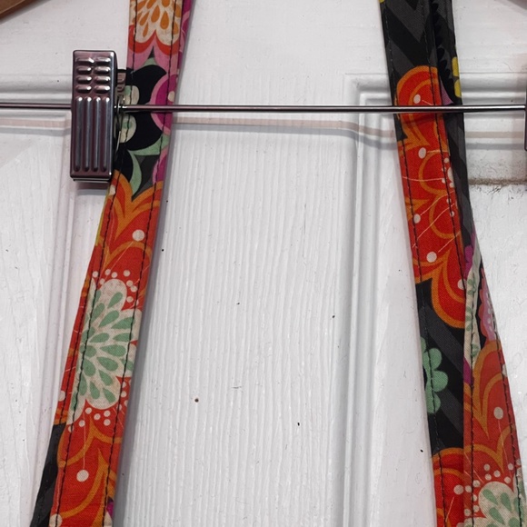 Vera Bradley Tote (Ziggy Zinnia) BAG - Picture 7 of 11